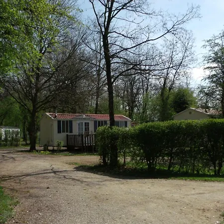 De La Croix D'arles 3*