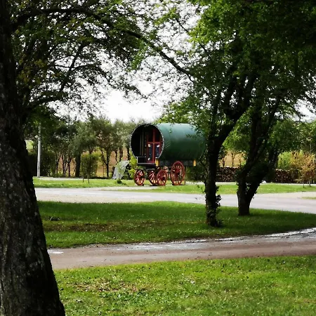 Parque de vacaciones De La Croix D'arles 3*