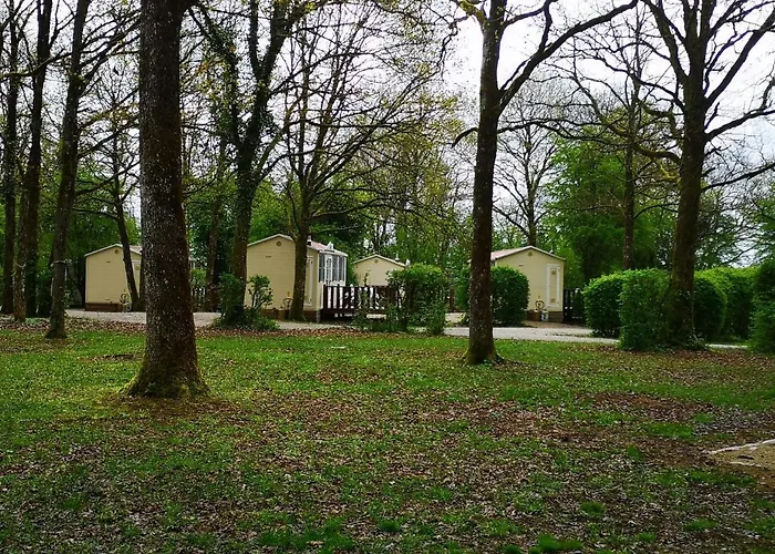 De La Croix D'arles Holiday park 3*