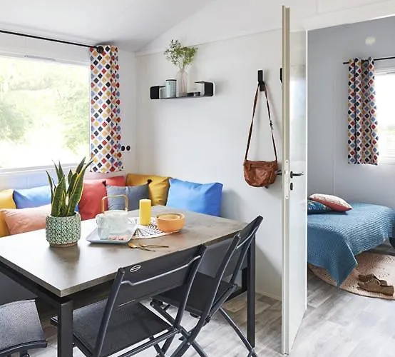 De La Croix D'arles Holiday park 3*